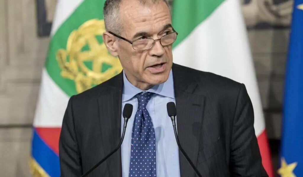 Carlo Cottarelli durante un intervento pubblico