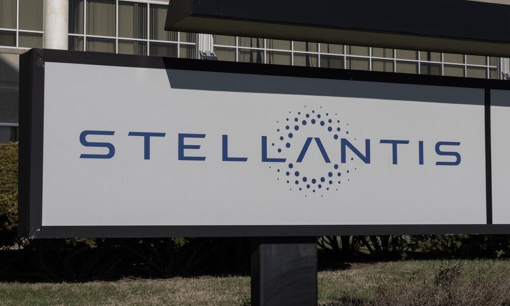 Logo Stellantis