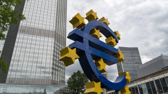 Grafico sull'inflazione e crescita economica nell'Eurozona