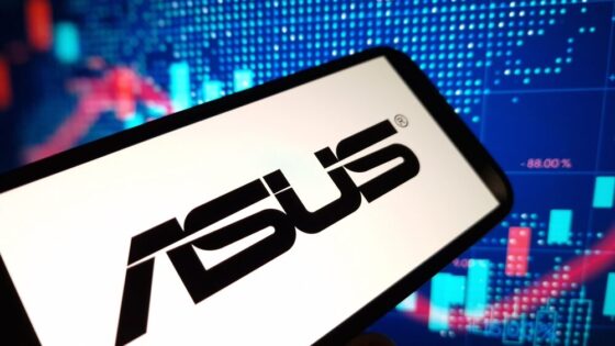 Asus Zenbook 14 (2026) in un ambiente di lavoro
