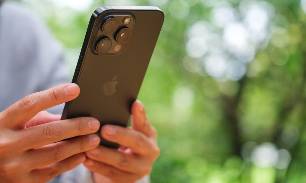 Riproduzione animazione iPhone Duo su Galaxy Z Fold 8
